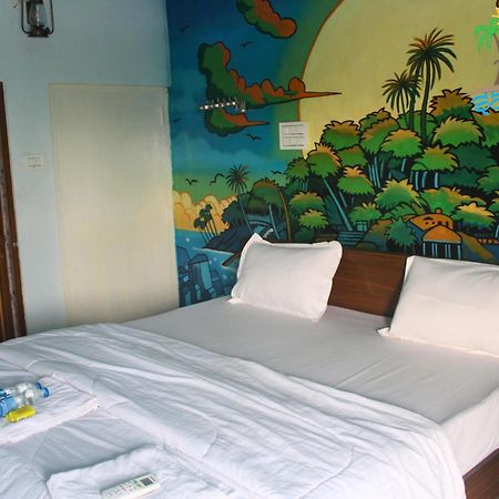 Saghar House Hotell Visakhapatnam Exteriör bild